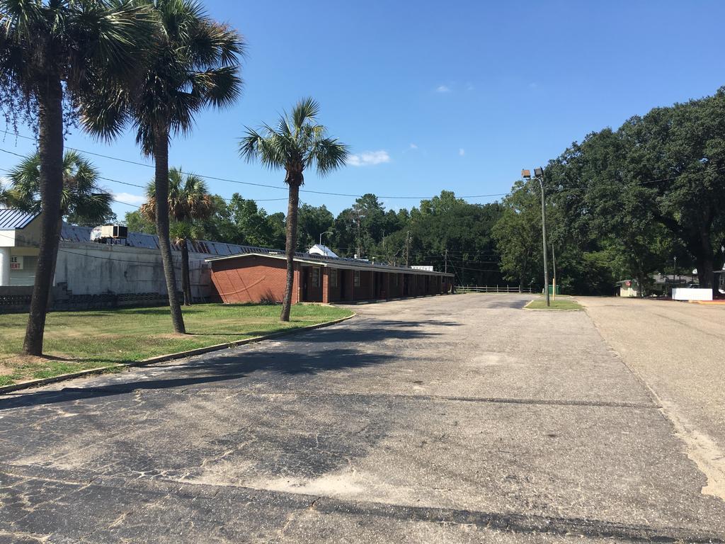 Best Value Inn Motel Sandusky Marianna Exterior photo