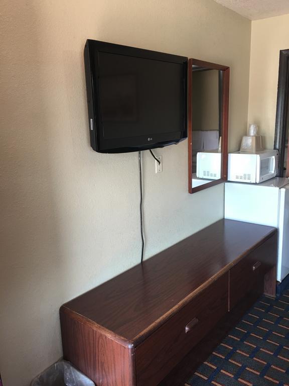 Best Value Inn Motel Sandusky Marianna Exterior photo
