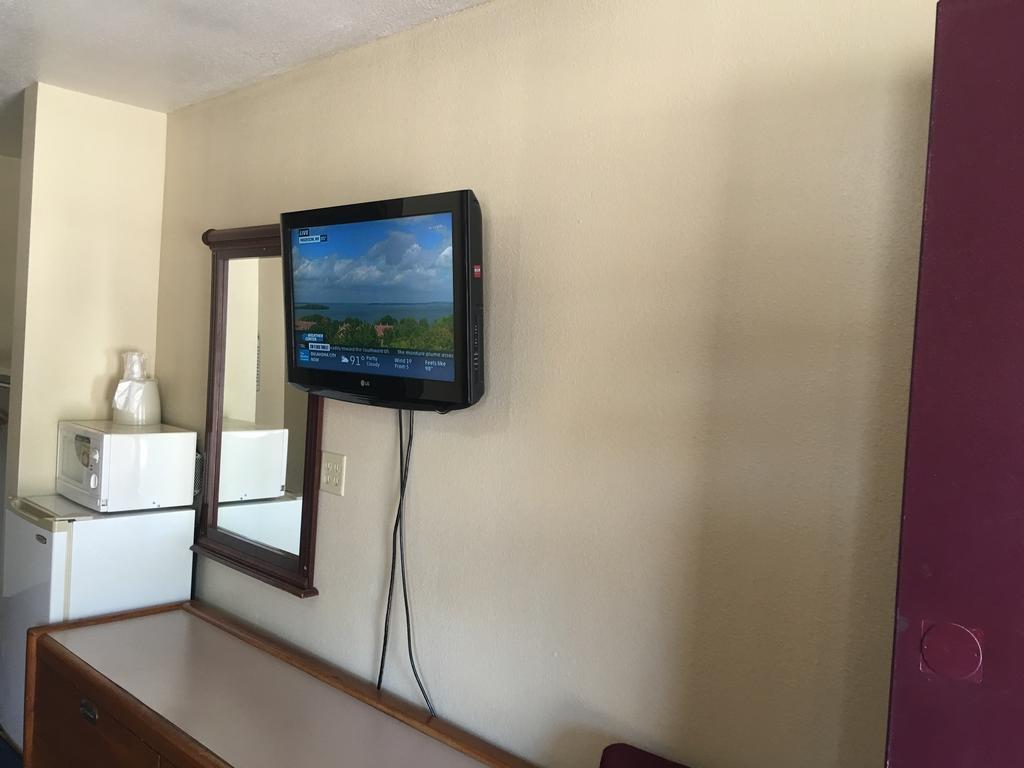 Best Value Inn Motel Sandusky Marianna Exterior photo